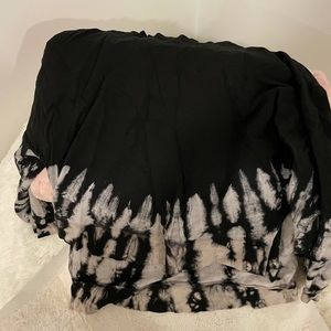 Electric & Rose sweatshirt size xs